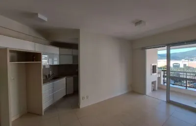 Apartamento com 2 quartos para alugar na Avenida Madre Benvenuta, 322, Trindade, Florianópolis