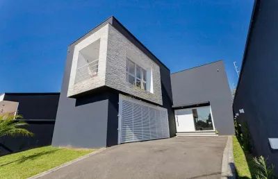 Residencia de alto padrao  mobiliada  389 m  privativos  3 suites  piscina aquecida  uberaba