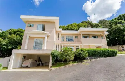 Residência belíssima  chácara dentro de curitiba 10.890m  de terreno 369m  construídos