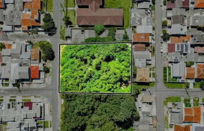 Ótimo terreno comercial / residencial / industrial - com 2.189m² no sítio cercado!