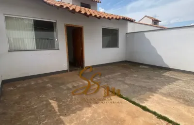 Casa com 2 quartos à venda no Planalto, Mateus Leme 