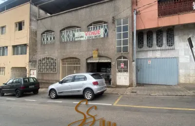 Casa comercial com 8 salas à venda no Centro, Itaúna 