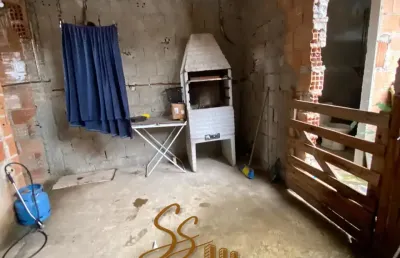 Casa em fase de acabamento - bairro araçás ii, mateus leme/mg