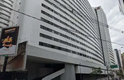 Apartamento com 2 quartos  para alugar, 64.00 m2 por r$3000.00  - centro - curitiba/pr