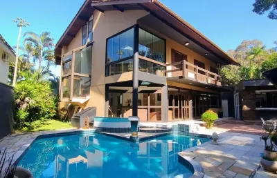Linda casa para locação anual  e temporada com flexibilidade na negociação em riviera de são lourenço.