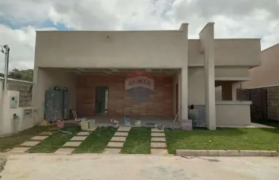 Oportunidade casa á venda no bairro tiradentes em conselheiro lafaiete mg!