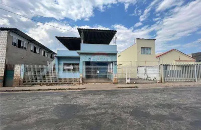 Casa à venda no Santa Efigênia, Conselheiro Lafaiete 