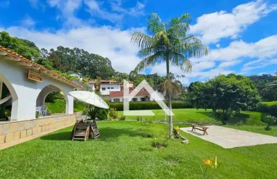 Casa com 3 dormitórios à venda, 240 m² por r$ 3.500.000,00 - bom retiro - teresópolis/rj