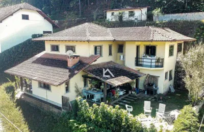 Casa com 4 dormitórios à venda, 270 m² por r$ 1.250.000,00 - parque do imbui - teresópolis/rj