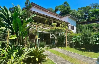 Casa com 3 dormitórios à venda, 320 m² por r$ 850.000,00 - guapimirim - guapimirim/rj