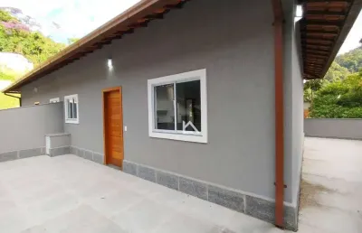 Casa com 2 dormitórios à venda, 63 m² por r$ 359.000,00 - meudon - teresópolis/rj