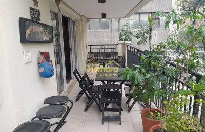 Apartamento à estilo graden a venda, 3 dormitórios, 3 vagas de garagem, andar baixo, em excelente l