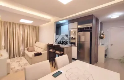 Localizado no  bairro de lazzer, este incrível apartamento está pronto para encantar você! com uma vista panorâmica deslumbrante, este imóvel possui todos os atributos que você procura: conforto, prat