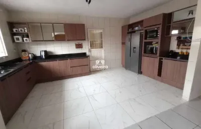 Excelente sobrado próximo colégio alfredo simon - três vendas.