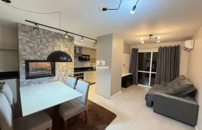 Apartamento mobiliado – andar alto com frente norte.