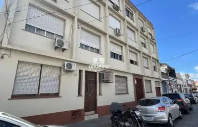 Apartamento com 1 quarto para alugar no Centro, Pelotas 