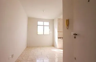 Apartamento com 2 quartos para alugar no Fragata, Pelotas 