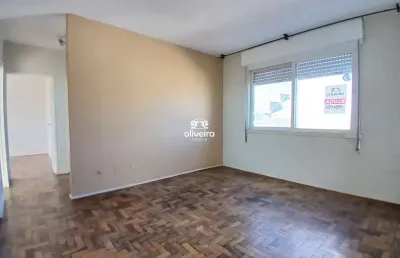 Apartamento com 3 quartos para alugar no Centro, Pelotas 