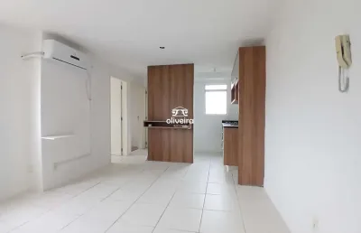 Apartamento com 2 quartos para alugar no Três Vendas, Pelotas 
