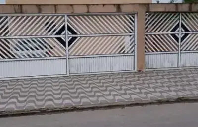 Casa à venda no Jardim Imperador, Praia Grande 