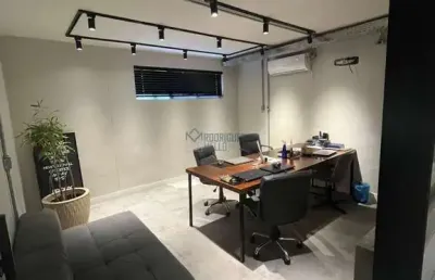 Sala comercial toda reformada, decorada e porteira fechada, em piedade- pe