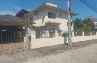 Casa com 3 quartos à venda na rua olavo juvenal ramos, 855, campeche, florianópolis, 278 m2 por r$ 1.400.000