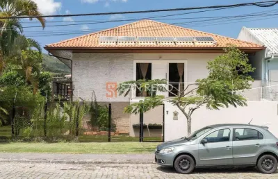 Casa com 4 quartos para alugar na rua brejaúba, 71, monte verde, florianópolis, 320 m2 por r$ 15.000