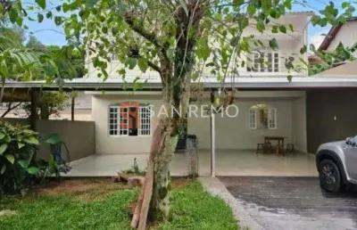 Casa com 2 quartos para alugar na rua quilombo, 283, itacorubi, florianópolis, 111 m2 por r$ 5.160