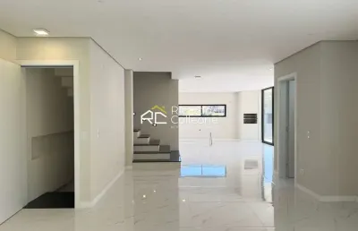 Casa em condomínio fechado, nova! face norte, 396m2, 4 suítes, 6 vagas.