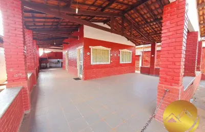Oportunidade! chalé em caldas novas mobiliado com 3 quartos, 2 banheiros, varanda ampla
