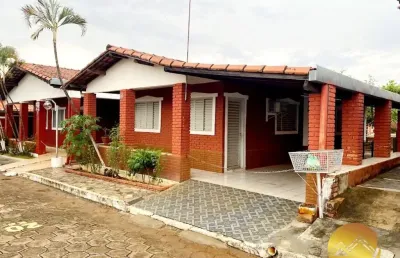 Chalé em caldas novas com 2 quartos grandes sendo 1 suíte, sala ampla bem ventilada