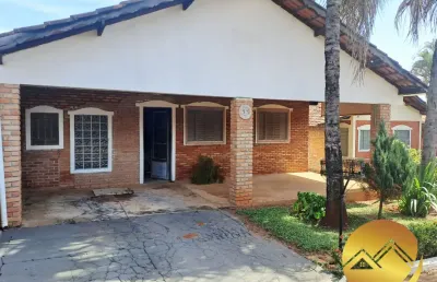 Oportunidade! chalé em caldas novas, condomínio bem localizado próximo ao assaí atacadista, sol da manhã