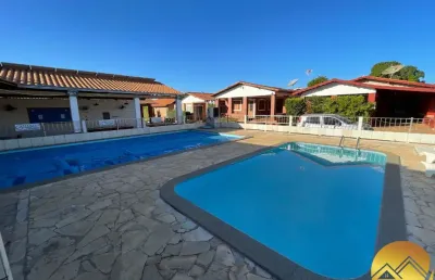 Chalé em caldas novas com 4 quartos, mobiliado, piscinas, sauna