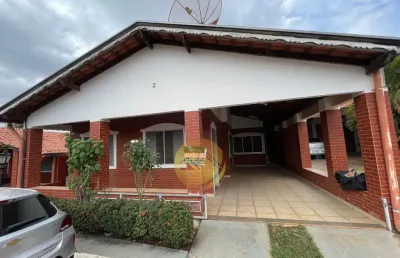 Chalé mobiliado em um dos melhores condomínios em caldas novas!