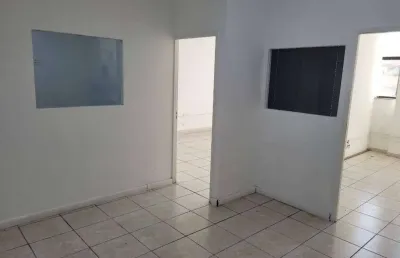 Sala comercial com 100 m2 de área útil no santa mena - locação