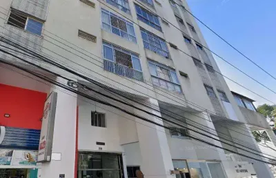 Excelente apartamento 03 dorms com 127 m2 no centro