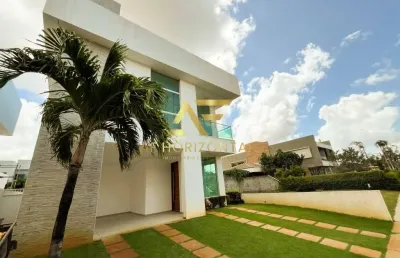 Casa no condomínio reserva aruanã, com 4 quartos (3 suítes).