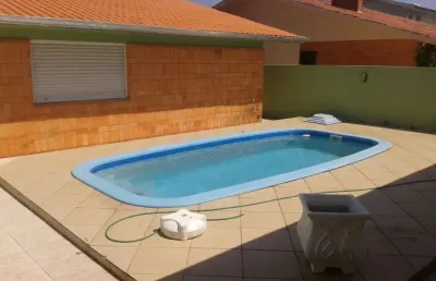 Casa com 4 quartos para alugar na Rio Da Várzea, 650, Centro, Xangri-Lá