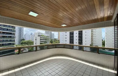 Apartamento de alto padrão na jaqueira com 196m² | 4 quartos | 4 banheiros + 3 vagas cobertas