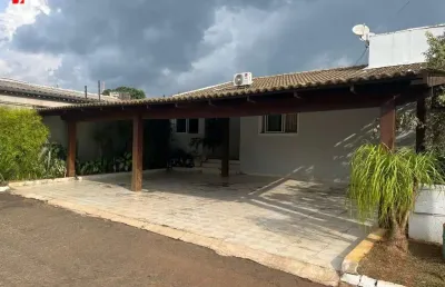 Casa em condomínio fechado com 3 quartos à venda na israel pinheiro, 63, residencial sol nascente, anápolis por r$ 550.000