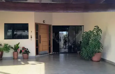 Casa com 3 quartos à venda na pb 11, 300, parque dos pirineus, anápolis por r$ 780.000