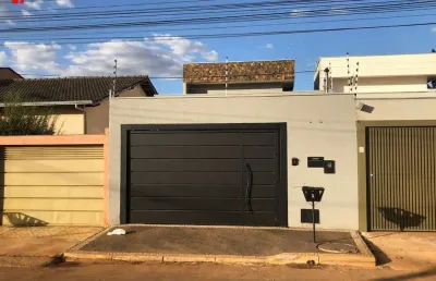 Casa com 3 quartos para alugar na rua pb 11, lt.26- a, 26, parque brasília, anápolis por r$ 2.500