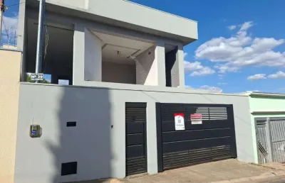 Casa com 3 quartos à venda na tocantins, 39, setor central, anápolis por r$ 920.000