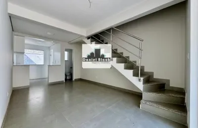 Casa com 2 quartos à venda na Avenida Dom Pedro I, 109, Planalto, Belo Horizonte