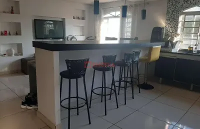 Casa a venda em vila medeiros com 240m2, sala ,cozinha, 4 quartos e 3 vagas de carro