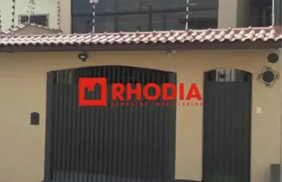 Sobrado à venda de 200m² no horto florestal zona norte sp