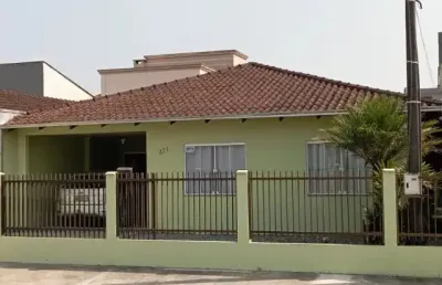 Casa com 3 quartos à venda no Jardim Iririú, Joinville 