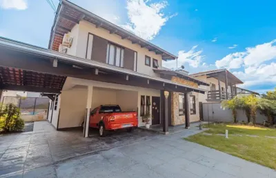 Casa com 3 quartos à venda no Glória, Joinville 