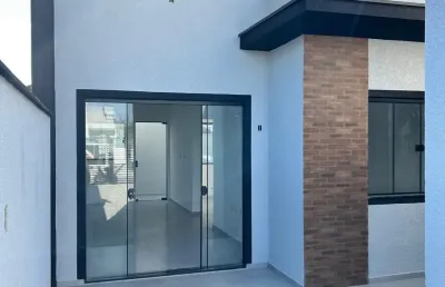 Casa geminada térrea no bairro itajubá, próxima à praia do grant!