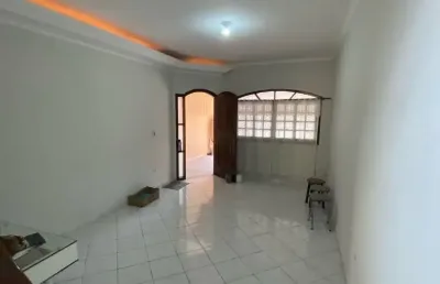Casa assobrada a venda - 3 dormitórios- jd. satélite/ sjc